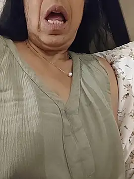 Susannemilf online show from February 24, 2026, 1:53 pm