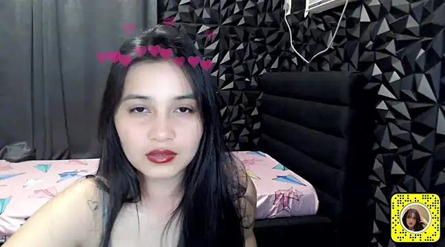 Snapshot of _Bellatrixy_ chatting on December 22, 2024, 6:26 pm Bellatrixy online show from December 22, 2024, 6:26 pm