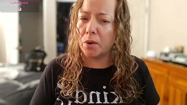 julimonroe online show from September 9, 2025, 3:00 pm