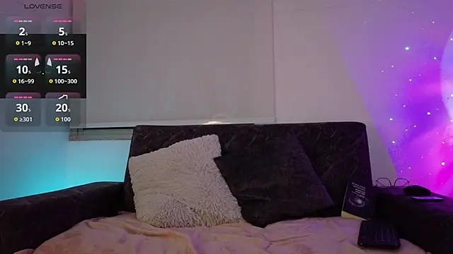 Lia Tinez online show from October 29, 2025, 11:06 pm