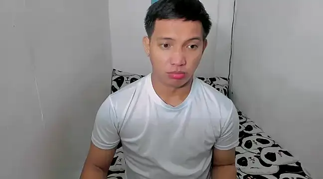 Snapshot of xSebastian19 chatting on January 3, 2025, 11:01 pm xSebastian19 online show from January 3, 2025, 11:01 pm