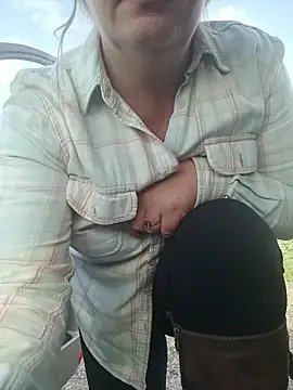 Saysomething3 online show from December 4, 2025, 8:45 am