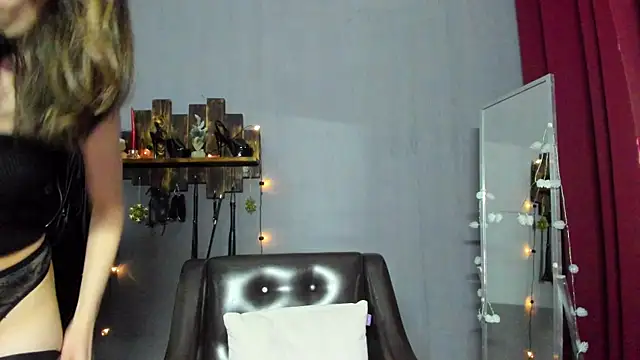 Snapshot of Mistress_Pamela chatting on January 4, 2025, 6:52 am Mistress Pamela online show from January 4, 2025, 6:52 am