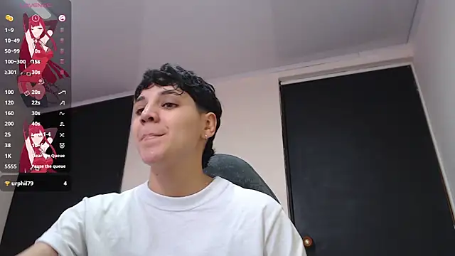 Snapshot of bad_giirl_ chatting on December 26, 2024, 4:47 pm bad giirl online show from December 26, 2024, 4:47 pm