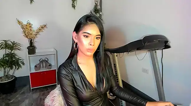 Snapshot of SweetlikeCandee chatting on January 5, 2025, 2:41 pm SweetlikeCandee online show from January 5, 2025, 2:41 pm
