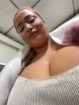 EmiliaPetrova online show from March 14, 2025, 6:07 pm