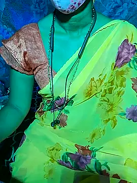 Snapshot of XBHUUME chatting on January 21, 2025, 5:20 pm XBHUUME online show from January 21, 2025, 5:20 pm