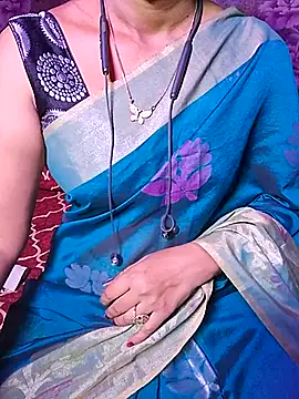 Snapshot of XBHUUME chatting on November 14, 2025, 5:22 pm XBHUUME online show from November 14, 2025, 5:22 pm