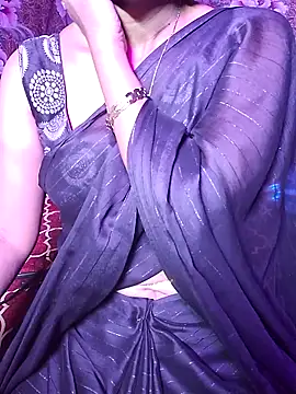 Snapshot of XBHUUME chatting on February 11, 2026, 4:23 pm XBHUUME online show from February 11, 2026, 4:23 pm