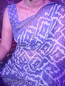 Snapshot of XBHUUME chatting on February 12, 2026, 4:57 pm XBHUUME online show from February 12, 2026, 4:57 pm