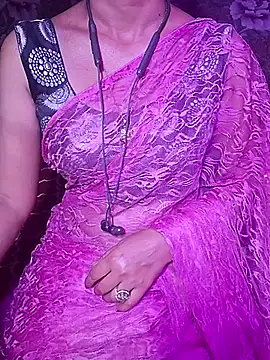 Snapshot of XBHUUME chatting on February 13, 2026, 4:47 pm XBHUUME online show from February 13, 2026, 4:47 pm