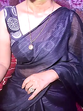 Snapshot of XBHUUME chatting on February 28, 2026, 5:03 pm XBHUUME online show from February 28, 2026, 5:03 pm