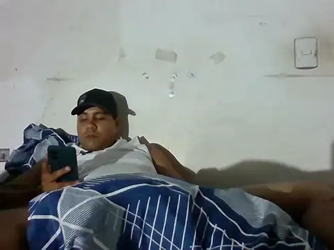 Ferxxovergara online show from September 11, 2025, 4:23 am
