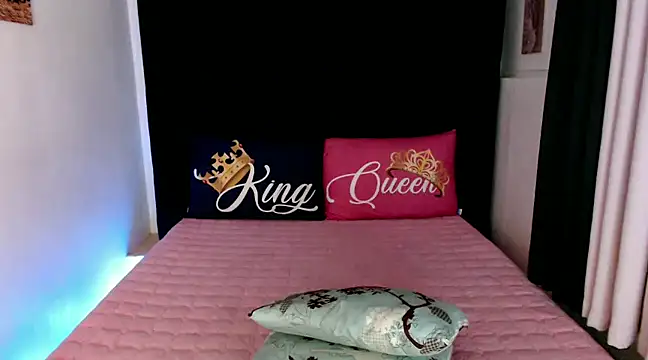 Snapshot of Angelic_Fuckerxxx chatting on January 22, 2025, 4:13 am Angelic Fuckerxxx online show from January 22, 2025, 4:13 am