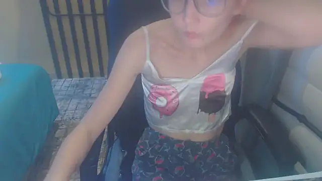 Laco-cO online show from November 4, 2025, 9:03 pm