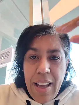 Molly newman6 online show from February 4, 2026, 12:33 pm