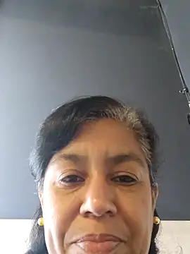 Molly newman6 online show from April 8, 2026, 12:05 pm