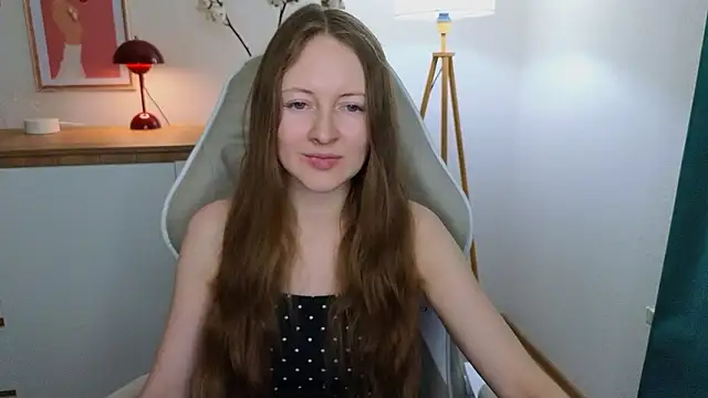 Snapshot of freya_nilsson chatting on December 4, 2024, 7:01 pm freya nilsson online show from December 4, 2024, 7:01 pm