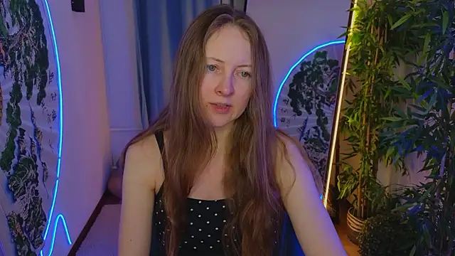 Snapshot of freya_nilsson chatting on December 7, 2024, 3:52 pm freya nilsson online show from December 7, 2024, 3:52 pm