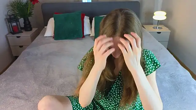 Snapshot of freya_nilsson chatting on February 5, 2025, 9:36 am freya nilsson online show from February 5, 2025, 9:36 am