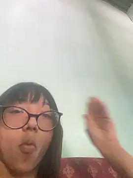 Snapshot of Karmakuro chatting on September 9, 2025, 4:50 pm Karmakuro online show from September 9, 2025, 4:50 pm