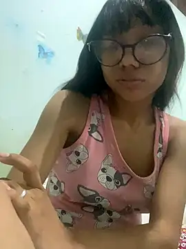 Snapshot of Karmakuro chatting on September 11, 2025, 1:28 am Karmakuro online show from September 11, 2025, 1:28 am