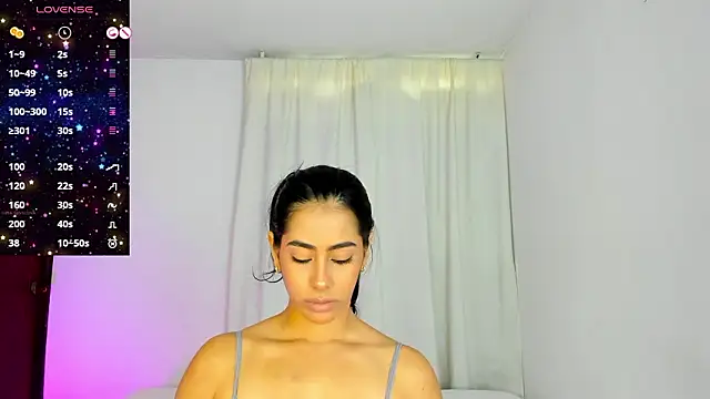 Snapshot of VioletaSotter chatting on March 13, 2026, 12:12 pm VioletaSotter online show from March 13, 2026, 12:12 pm