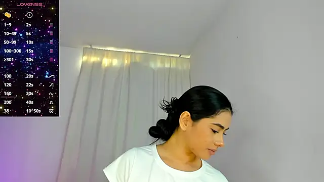 VioletaSotter online show from July 6, 2026, 12:24 pm