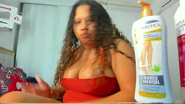 Lunastar02 online show from September 22, 2025, 1:13 pm