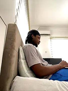 Snapshot of finefinance chatting on November 9, 2025, 6:12 am finefinance online show from November 9, 2025, 6:12 am