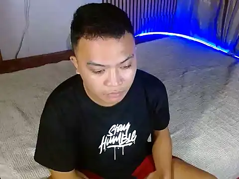 Snapshot of xsweetasian69x chatting on December 18, 2024, 7:30 pm xsweetasian69x online show from December 18, 2024, 7:30 pm