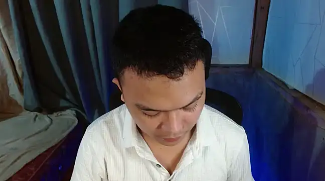 Snapshot of xsweetasian69x chatting on January 5, 2025, 2:08 pm xsweetasian69x online show from January 5, 2025, 2:08 pm