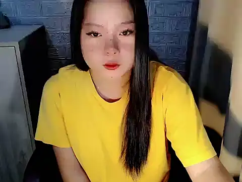 Snapshot of UrFuckingSweet_Angelxxx chatting on February 18, 2026, 7:43 pm UrFuckingSweet Angelxxx online show from February 18, 2026, 7:43 pm