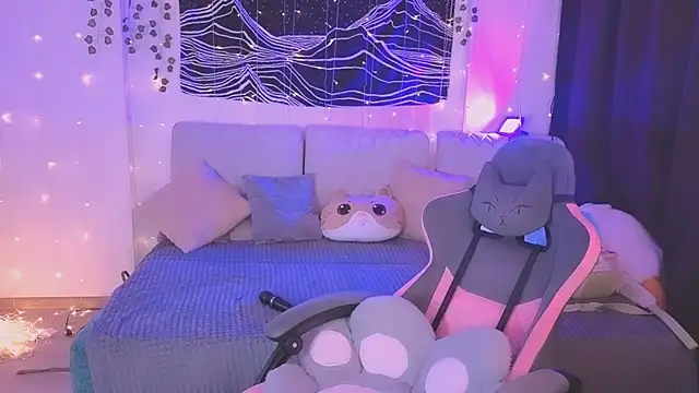 Snapshot of IrmaBell chatting on February 8, 2026, 7:28 pm IrmaBell online show from February 8, 2026, 7:28 pm