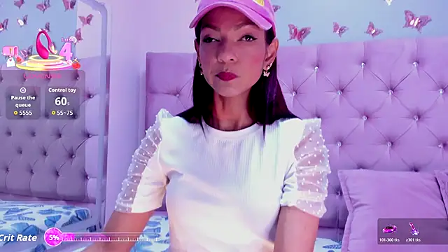 HannaPetit online show from December 5, 2025, 6:59 pm