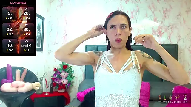 VanessaWolf online show from October 18, 2025, 2:29 pm