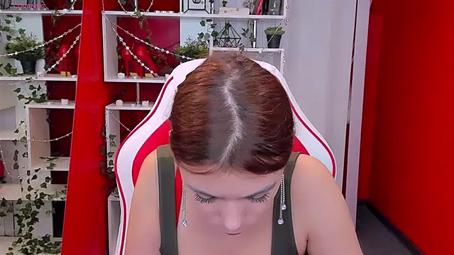 Snapshot of KateCloud chatting on February 9, 2025, 5:11 pm KateCloud online show from February 9, 2025, 5:11 pm