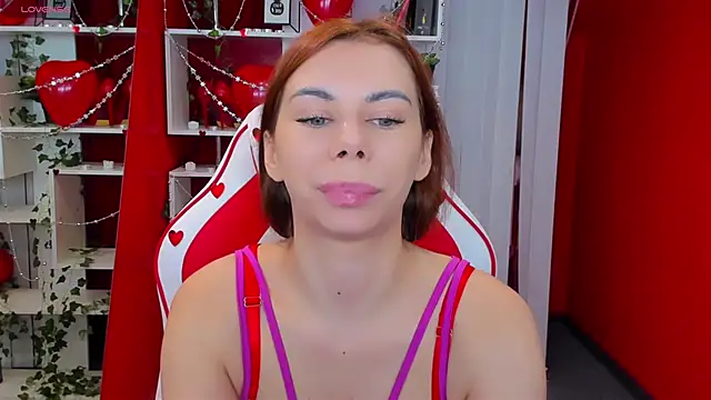 Snapshot of KateCloud chatting on February 13, 2025, 6:05 pm KateCloud online show from February 13, 2025, 6:05 pm