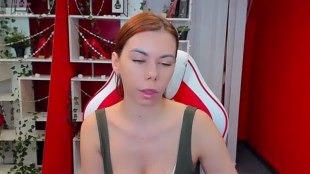 Snapshot of KateCloud chatting on February 21, 2025, 6:04 pm KateCloud online show from February 21, 2025, 6:04 pm