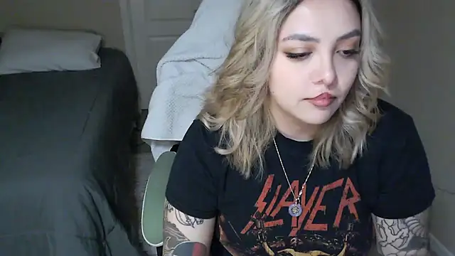 nativepumpkin95 online show from March 1, 2025, 12:50 am