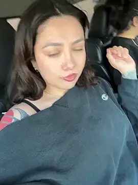 nativepumpkin95 online show from October 11, 2025, 5:44 pm