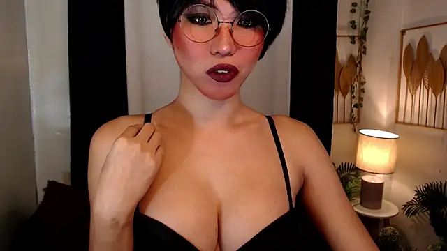 Snapshot of sahara_ts chatting on December 11, 2024, 11:54 pm sahara ts online show from December 11, 2024, 11:54 pm