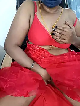 Snapshot of Tamil-hotwife chatting on February 28, 2025, 7:35 pm Tamil-hotwife online show from February 28, 2025, 7:35 pm