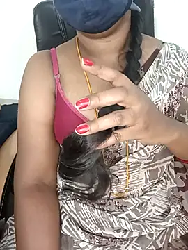 Snapshot of Tamil-hotwife chatting on March 22, 2025, 5:28 am Tamil-hotwife online show from March 22, 2025, 5:28 am