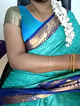 Snapshot of Tamil-hotwife chatting on November 21, 2025, 4:05 pm Tamil-hotwife online show from November 21, 2025, 4:05 pm