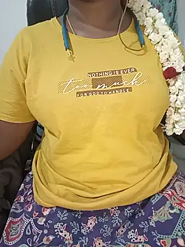 Snapshot of Tamil-hotwife chatting on July 15, 2026, 4:23 pm Tamil-hotwife online show from July 15, 2026, 4:23 pm