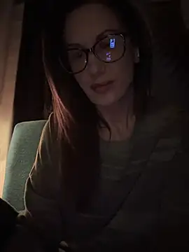 Snapshot of Fiona_Kent_ chatting on December 10, 2024, 3:09 am Fiona Kent online show from December 10, 2024, 3:09 am