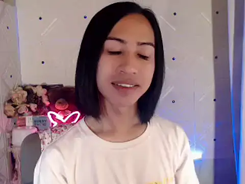 Lemonadexxx online show from February 20, 2025, 5:29 pm