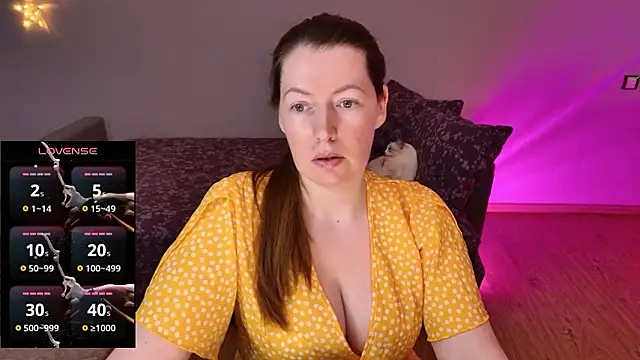 Snapshot of Kira_land chatting on February 2, 2026, 9:24 pm Kira land online show from February 2, 2026, 9:24 pm