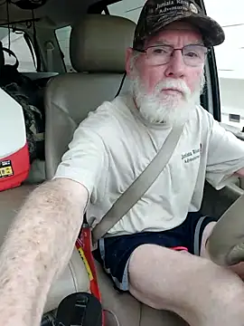 Snapshot of CDforU chatting on January 13, 2026, 8:58 pm CDforU online show from January 13, 2026, 8:58 pm